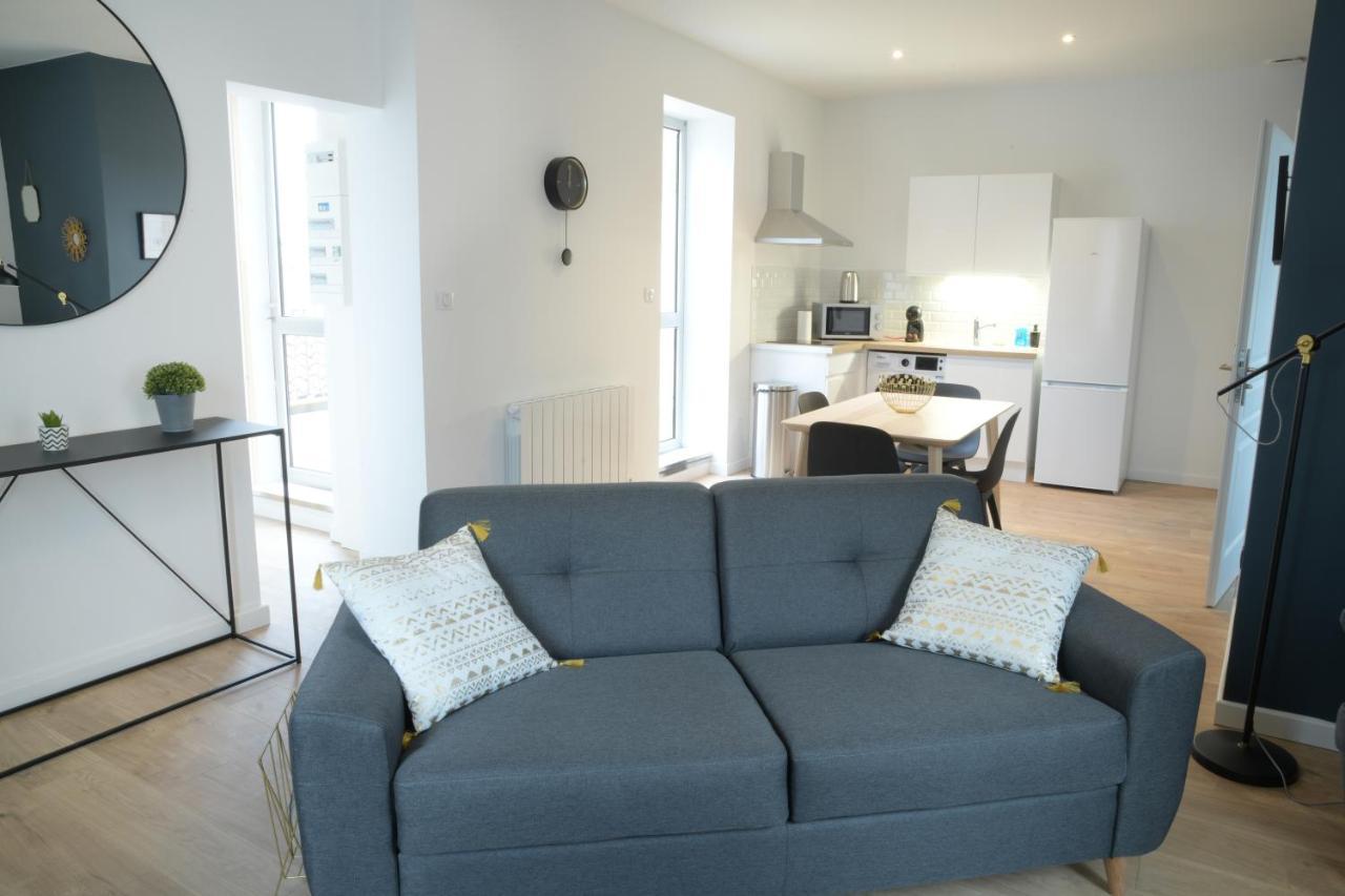T2 De 55M2 Avec Toit Terrasse, Hyper Centre, Wifi, Draps, Savons Et Serviettes Fournis Cognac Rom bilde